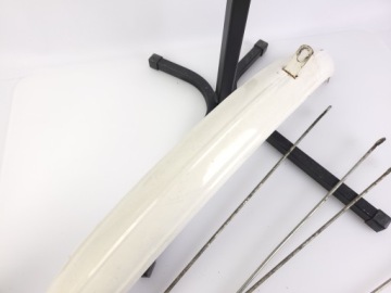 26-дюймовые брызговики Romet Turing Luxus, окрашенные в белый цвет