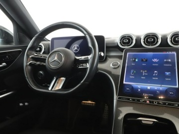 Mercedes Klasa C W206 Limuzyna Plug-in 2.0 300e 313KM 2021 Mercedes C 300 PHEV full LED skóra/alcantara, zdjęcie 15