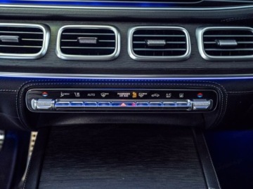 Mercedes GLE V167 SUV Facelifting 3.0 450d 367KM 2026 MERCEDES-BENZ GLE 450 d 4-Matic AMG Line 3.0 (367KM) 2026, zdjęcie 13