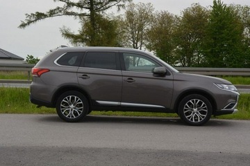 Mitsubishi Outlander III SUV Facelifting 2017 2.2 150KM 2018 Mitsubishi Outlander 2.2 DID nawi 7 osobowy kamera, zdjęcie 7