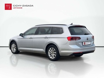 Volkswagen Passat B8 Variant Facelifting 2.0 TDI SCR 150KM 2022 Volkswagen Passat 2.0 TDI 150KM Business DSG SerwisASO Acc Led Nawi AppCon, zdjęcie 2