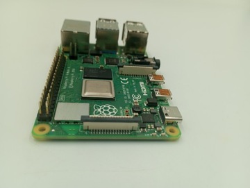 Микрокомпьютер Botland Raspberry Pi 4 Model B