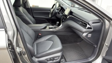 Toyota Camry IX Sedan 2.5 Hybrid Dynamic Force 218KM 2022 Toyota Camry 2.5 Hybrid Prestige CVT 2.5 Hybrid Pr, zdjęcie 6