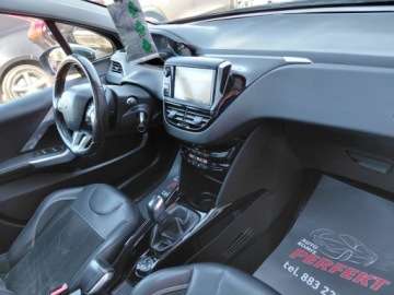 Peugeot 2008 I SUV Facelifting 1.2 PureTech 110KM 2016 Peugeot 2008 Panorama Navi Klimatronik Alu PDC Hak 1.2 Benzyna 110KM, zdjęcie 14