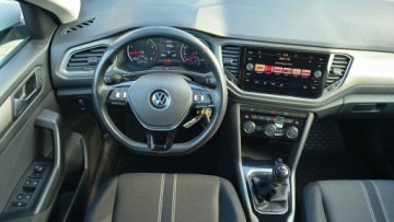 Volkswagen T-Roc I SUV 1.0 TSI 110KM 2021 Volkswagen T-Roc 1.0TSI 110KM ACC SalonPL ASO Iwl, zdjęcie 8