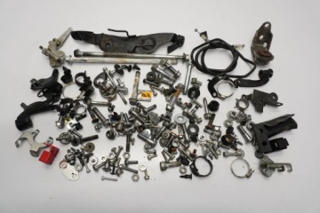 YAMAHA FZ1 1000 N FAZER RN16 06-15 БОЛТЫ ВИНТЫ