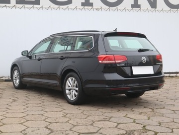 Volkswagen Passat B8 Variant 2.0 TDI BlueMotion SCR 150KM 2016 VW Passat 2.0 TDI, Automat, Navi, Klima, zdjęcie 3