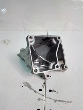 L783 UCHYCENÍ MOTORU MERCEDES-BENZ W212 3.5 CGI A2722232104