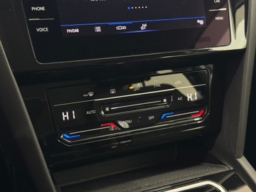 Volkswagen Passat B8 GTE Variant Facelifting 1.4 TSI Plug-In-Hybrid 218KM 2022 Volkswagen Passat GTE / 1 właściciel / Salon Polsk, zdjęcie 21