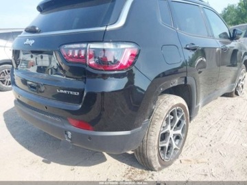 Jeep Compass II 2024 Jeep Compass 2024 Jeep Compass Limited 4x4 2.0 Benzyna 200KM, zdjęcie 6