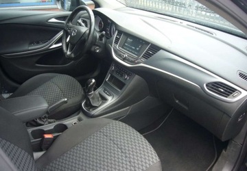 Opel Astra K Hatchback 5d 1.4 Turbo 125KM 2019 Opel Astra Opel Astra V 1.4 T Dynamic 1.4 Benzyna 125KM, zdjęcie 17