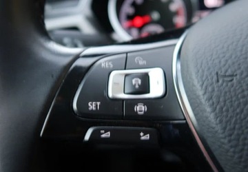 Volkswagen Touran III 1.5 TSI EVO 150KM 2020 Volkswagen Touran Salon Polska, ASO, PDC, Navi, Climatronic, DSG, FVAT23, zdjęcie 23