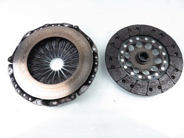 ДИСК + ДАВЛЕНИЕ VW PASSAT B5 123032411 ;323072710