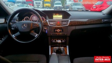 Mercedes Klasa E W212 Limuzyna 200 CGI BlueEFFICIENCY 184KM 2010 Mercedes-Benz Klasa E Zarejestrowany 100 bezwypadkowy Okazja 1.8 Benzyna, zdjęcie 29