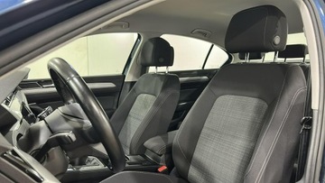 Volkswagen Passat B8 Limousine Facelifting 1.5 TSI EVO 150KM 2020 Volkswagen Passat 1.5 TSI EVO Business Sedan, zdjęcie 9