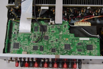 ДЕНОН AVR-X2000