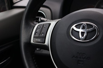 Toyota Yaris III Hatchback 5d 1.0 VVT-i 69KM 2013 Toyota Yaris 1.0 VVT-i, Salon Polska, Klima, zdjęcie 14