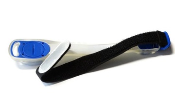 Светоотражающая полоса с двумя светодиодами.