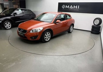 Volvo C30 Hatchback 3d 1.6 D DRIVe 109KM 2010 Volvo C30 DRIVe Kinetic Alu Klima Raty Zamiana 1.6 Diesel 109KM, zdjęcie 4