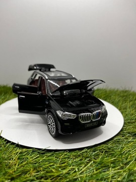 МОДЕЛЬ BMW X5 Масштаб 1:32 Звук открывания дверей + БЕСПЛАТНАЯ ПОДСТАВКА ДЛЯ ТЕЛЕФОНА