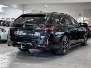 BMW Seria 5 G90-91 2026 Touring 540d xDrive Sport Combi 3.0 (303KM) 2026, zdjęcie 1