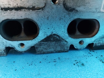 HLAVA LAGUNA 2 1.8 16V F4U01