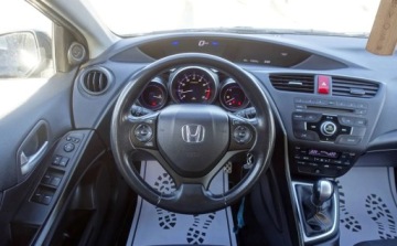 Honda Civic IX Hatchback 5d 1.8 i-VTEC 142KM 2012 Honda Civic 1.8 i-VTEC 142KM Niski przebieg Alcantara Klimatronik Kamera, zdjęcie 14