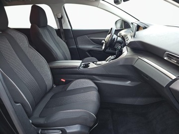 Peugeot 5008 II Crossover 1.2 PureTech 130KM 2020 Peugeot 5008 7 osobowy, automat, zdjęcie 13