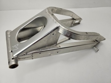 Yamaha YZF-R1 R1 RN01 RN04 98-01 задний рычаг подвески