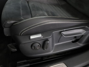 Volkswagen Passat B8 GTE Variant 1.4 TSI Plug-In-Hybrid 218KM 2019 Volkswagen Passat 1.4GTE Automat Navi ACC Virtual, zdjęcie 37
