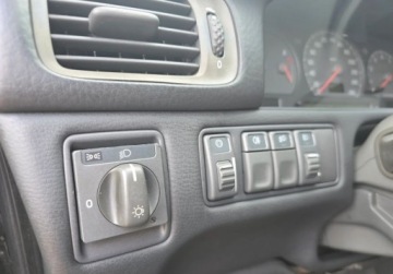 Volvo C70 I 1998 Volvo C70 T5 2,3 T R5 240KM Automat 2.3 Benzyna 240KM, zdjęcie 8