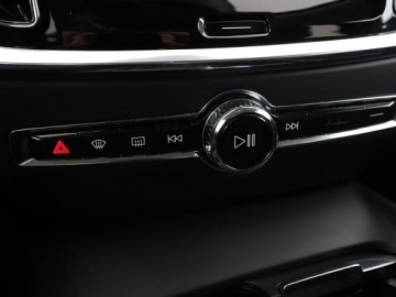 Volvo V60 II  Kombi 2.0 D4 190KM 2020 Volvo V60 2.0 D4 Automat AWD Momentum Pro Navi, zdjęcie 26