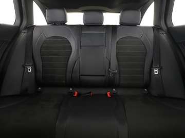 Mercedes Klasa C W205 Kombi Facelifting HYBRYDA 2.0 300 e 320KM 2021 Mercedes C 300 PHEV multibeam LED skóra/alcantara, zdjęcie 17