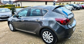 Opel Astra J Hatchback 5d 1.4 Turbo ECOTEC 120KM 2011 Opel Astra BENZYNA NAWIGACJA sportowe fotele super okazja polecamy, zdjęcie 20