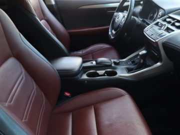 Lexus NX I SUV 300h 197KM 2014 Lexus NX 300h, Salon Polska, 4X4, Automat, Skóra, zdjęcie 8