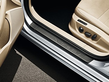 ORIGINAL 4 OCTAVIA III Накладки на пороги 5E0071303