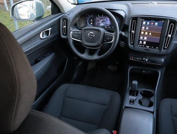 Volvo XC40 Crossover Facelifting 2.0 B3 163KM 2024 Volvo XC40 B3, Salon Polska, 1. Właściciel, zdjęcie 6