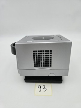 СЕРЕБРЯНАЯ КОРОБКА NINTENDO GAMECUBE DOL-101 PAL