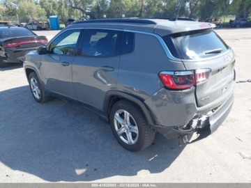 Jeep Compass II 2023 Jeep Compass 2023r., 4x4, 2.0L 2.0 Benzyna 200KM, zdjęcie 2