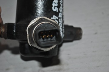 РАСПРЕДЕЛИТЕЛЬ ТОПЛИВА FORD FOCUS MK2 1.8tdci 4M5Q9D280DB