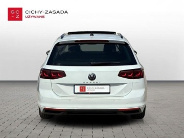 Volkswagen Passat B8 Variant Facelifting 2.0 TDI SCR 150KM 2023 Volkswagen Passat 2.0 TDI 150KM Business DSG Panorama Kamera LED Matrix Se, zdjęcie 3