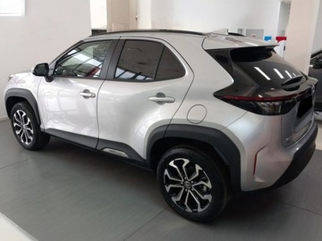 Toyota 2025 Od ręki - Style 1.5 Hybrid 116KM | Podgrzewane fotele!, zdjęcie 3