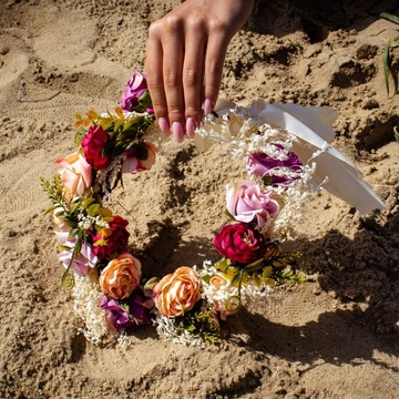 Свадебный венок из курицы в стиле БОХО с цветами