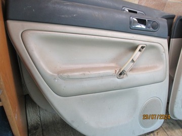 PASSAT B5 96-00 КОМПЛЕКТ КОЖИ БОКОВИНЫ КОМБИ ЛЕВОЙ ДВЕРИ ВОДИТЕЛЯ