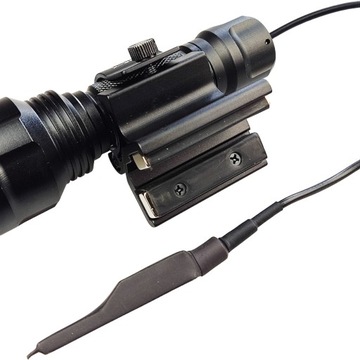 Тактический ОХОТНИЧИЙ фонарь для МАГНИТНОГО оружия с магнитной начинкой ОЛАЙТ