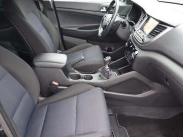Hyundai Tucson III SUV 2.0 CRDI 136KM 2017 Hyundai Tucson 2.0 CRDi, VAT 23%, Navi, Klima, zdjęcie 8
