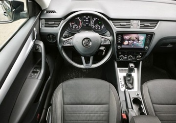 Skoda Octavia III Liftback Facelifting 1.4 TSI 150KM 2018 Skoda Octavia Ambition Pakiet Amazing, FV 23, Tempomat, Czujniki parkowan, zdjęcie 4
