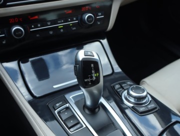 BMW Seria 5 F10-F11 Limuzyna 520d 184KM 2012 BMW 5 520d, 181 KM, Automat, Skóra, Xenon, zdjęcie 11