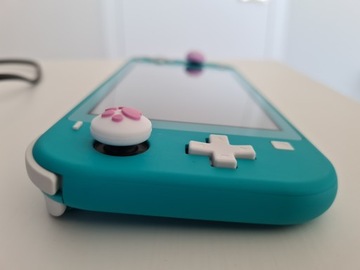 ЛАСТИК АНАЛОГОВЫЕ НАКЛАДКИ ДЛЯ NINTENDO SWITCH 4 ШТ.