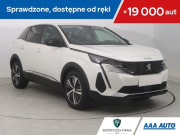 Peugeot 3008 II Crossover Facelifting  1.2 PureTech 130KM 2021 Peugeot 3008 1.2 PureTech, Salon Polska
